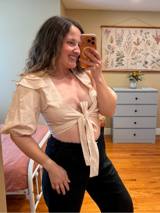 Anthropologie Tops - Anthropologie Charlie Holiday Gingham Tie-Front Puff Sleeve Crop Top in Beige S